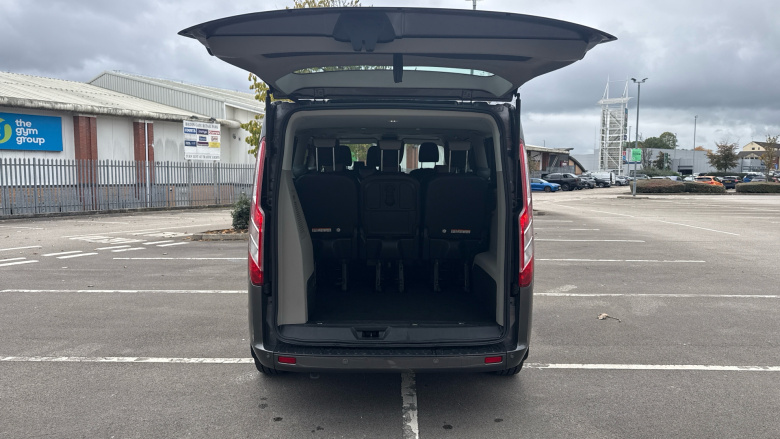 Ford Tourneo Custom Transit Custom Tourneo L2 Diesel Fwd 2.0 EcoBlue 150ps Low Roof 8 Seater Titanium